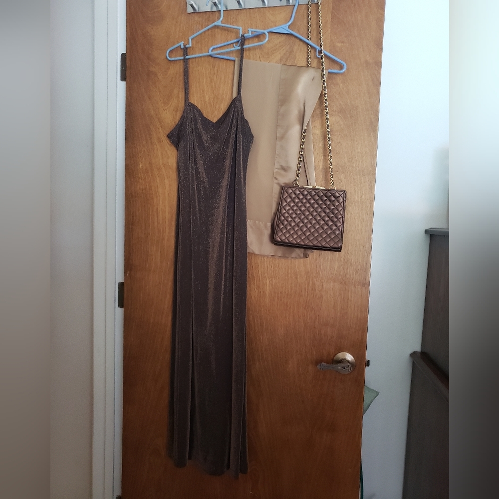 Evening dress w/silk shaw and purse